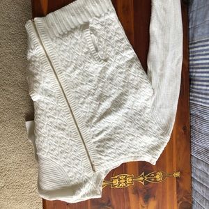 Cable knit cotton gold zipper sweater